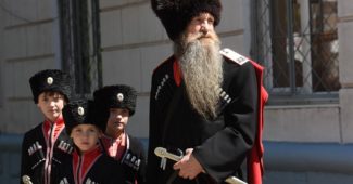 Нас снова разводят