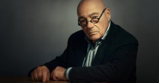 Познер, известный своими антицерковными высказываниями, аплодировал Альфа-каналу