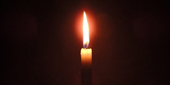 Можно ли с помощью церковной свечи очистить дом от негатива?