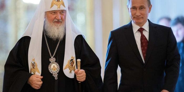 Зачем Святейшего Патриарха пытаются столкнуть с Президентом?