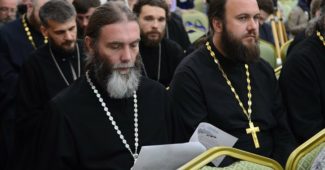 Зачем священников хотят посадить на зарплату госслужащих?