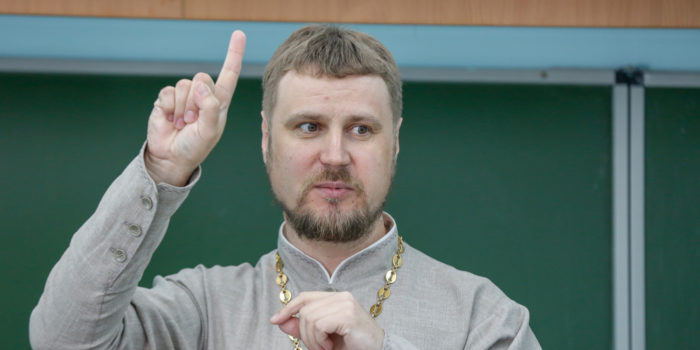 Православный в соцсетях. Опыт священника Святослава Шевченко